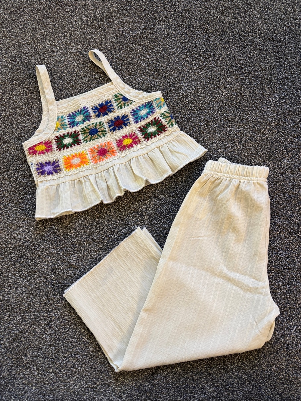 2T crochet design tank top with flare bottoms